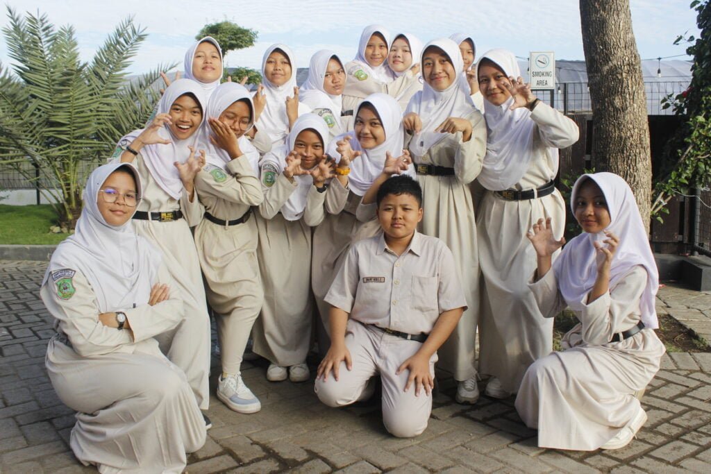 English Intensive Camp SMPN 5 Penajam Paser Utara 2024