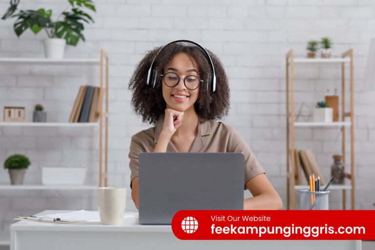 tujuan dari listening English adalah sebagai salah satu cara menguasai Bahasa Inggris.